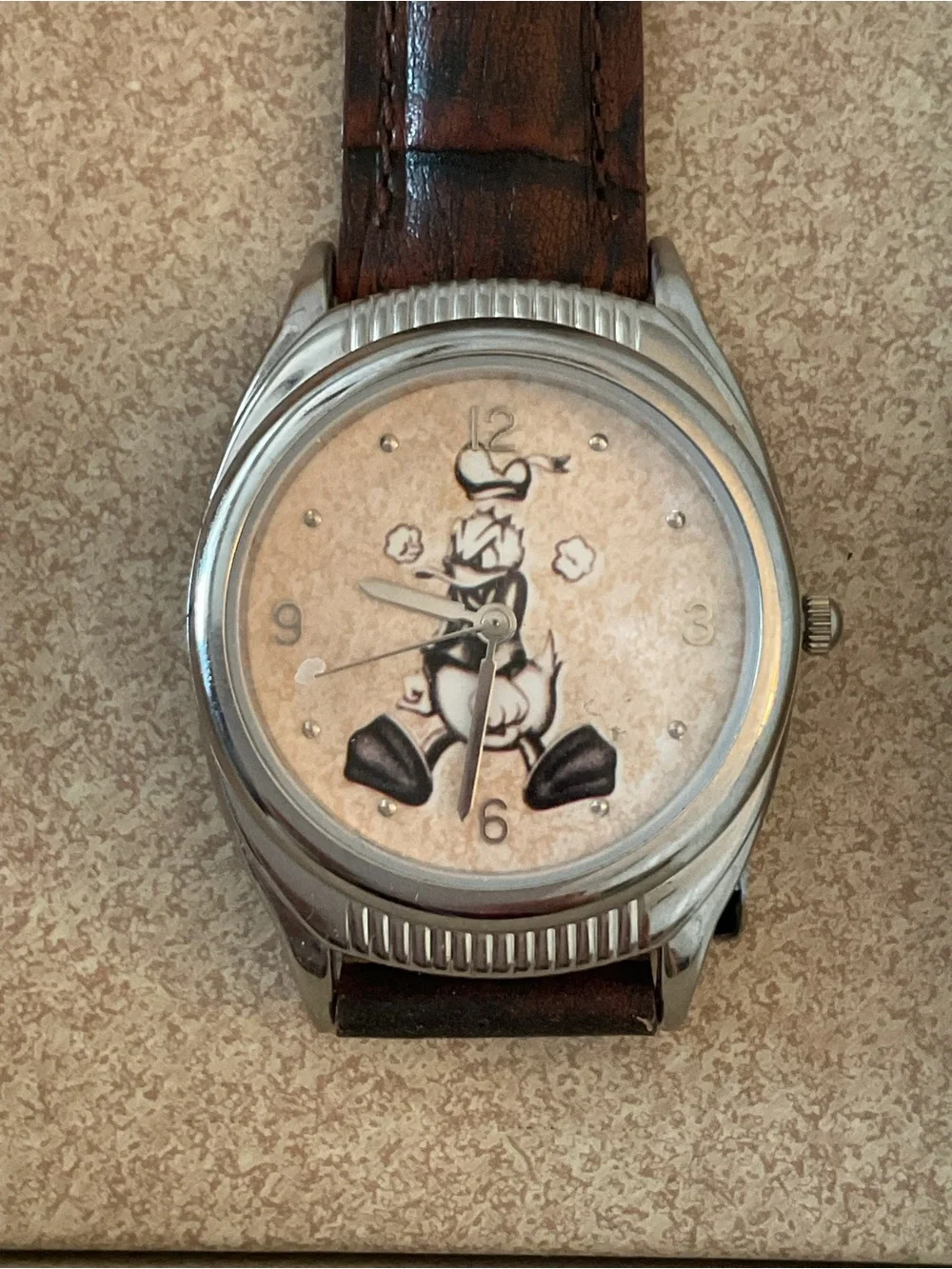 Pristine Disney Rare Donald Duck 65th Anniversary Watch Set - Watch, Yo-yo, Pin